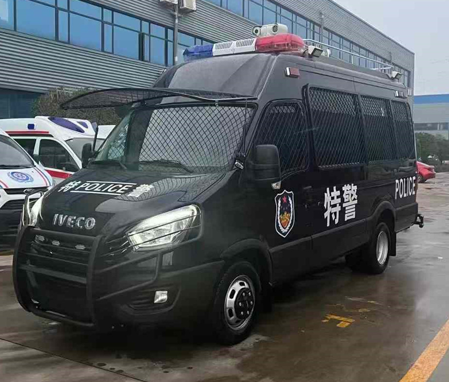 依维柯警用囚车