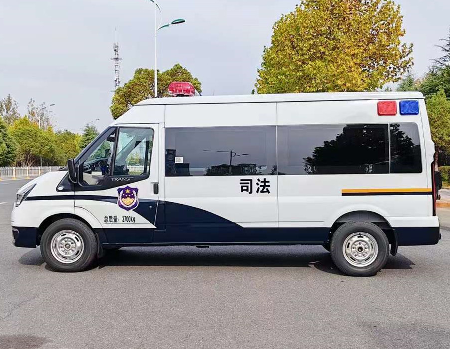 福特警用押送车