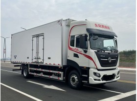 东风天锦6米8冷藏车