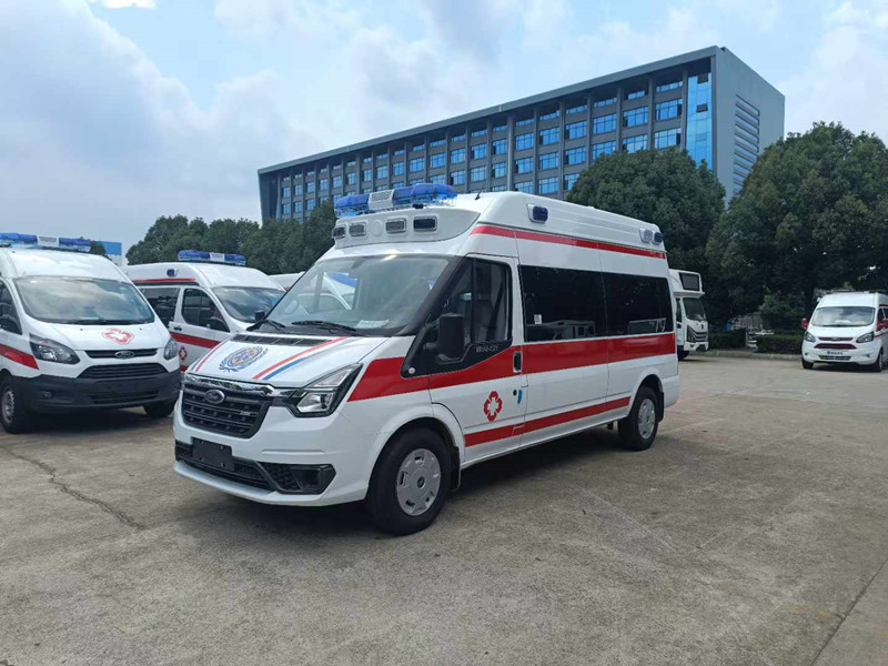 福特V348监护型救护车